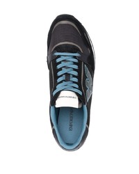 Baskets basses en daim bleu marine Emporio Armani