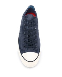 Baskets basses en daim bleu marine Converse