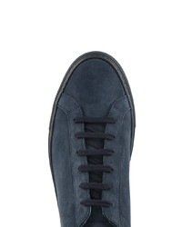 Baskets basses en daim bleu marine Common Projects