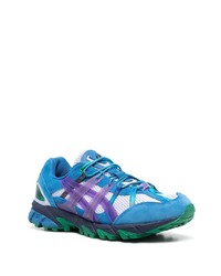 Baskets basses en daim bleues Asics