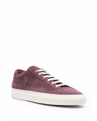 Baskets basses en daim bordeaux Common Projects