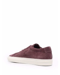 Baskets basses en daim bordeaux Common Projects