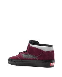 Baskets basses en daim bordeaux Vans