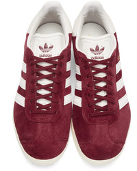 Baskets basses en daim bordeaux adidas