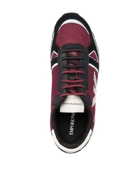 Baskets basses en daim bordeaux Emporio Armani