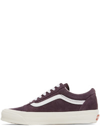 Baskets basses en daim bordeaux Vans