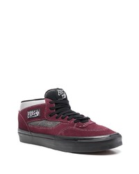 Baskets basses en daim bordeaux Vans