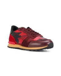 Baskets basses en daim camouflage bordeaux Valentino