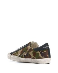 Baskets basses en daim camouflage olive Golden Goose