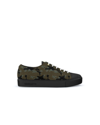 Baskets basses en daim camouflage vert foncé