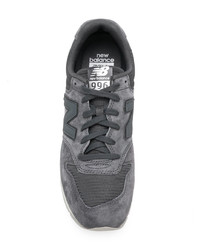 Baskets basses en daim gris foncé New Balance