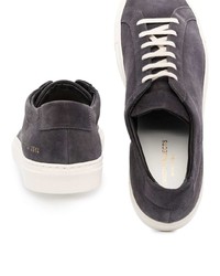 Baskets basses en daim gris foncé Common Projects