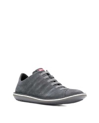 Baskets basses en daim gris foncé Camper