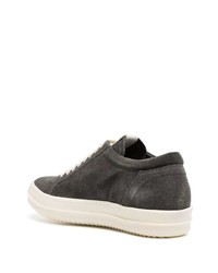 Baskets basses en daim gris foncé Rick Owens