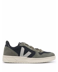 Baskets basses en daim gris foncé Veja