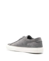 Baskets basses en daim grises Common Projects