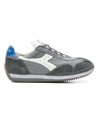 Baskets basses en daim grises Diadora