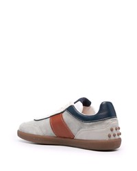 Baskets basses en daim grises Tod's