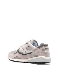 Baskets basses en daim grises Saucony