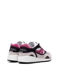 Baskets basses en daim grises Saucony