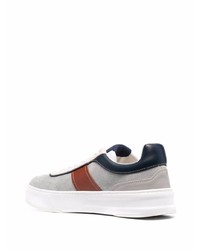 Baskets basses en daim grises Tod's