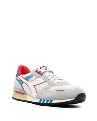 Baskets basses en daim grises Diadora