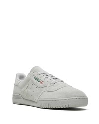 Baskets basses en daim grises adidas YEEZY