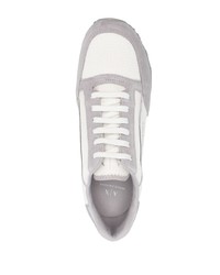 Baskets basses en daim imprimées blanches Armani Exchange