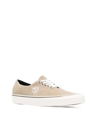 Baskets basses en daim marron clair Vans