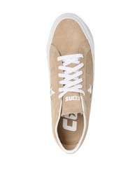 Baskets basses en daim marron clair Converse