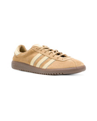 Baskets basses en daim marron clair adidas