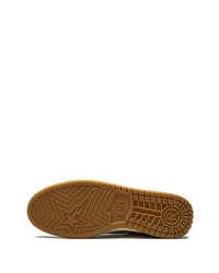 Baskets basses en daim marron A Bathing Ape