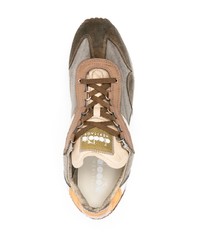 Baskets basses en daim marron Diadora