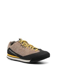 Baskets basses en daim marron Merrell