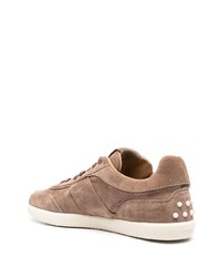 Baskets basses en daim marron Tod's