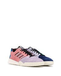 Baskets basses en daim multicolores adidas