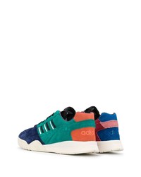 Baskets basses en daim multicolores adidas