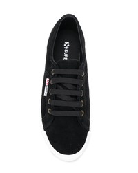 Baskets basses en daim noires et blanches Superga