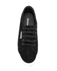 Baskets basses en daim noires et blanches Superga