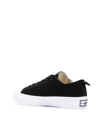 Baskets basses en daim noires et blanches McQ Swallow