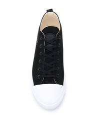 Baskets basses en daim noires et blanches McQ Swallow