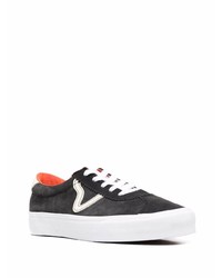 Baskets basses en daim noires et blanches Vans