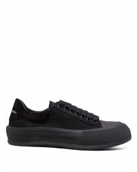 Baskets basses en daim noires Alexander McQueen