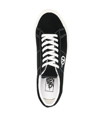 Baskets basses en daim noires Vans