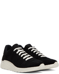 Baskets basses en daim noires Common Projects