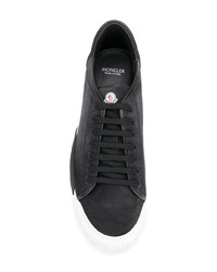 Baskets basses en daim noires Moncler