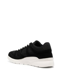 Baskets basses en daim noires Common Projects