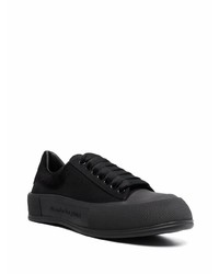 Baskets basses en daim noires Alexander McQueen