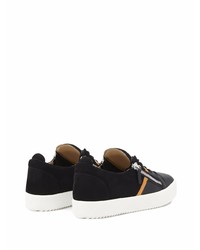 Baskets basses en daim noires Giuseppe Zanotti