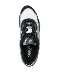 Baskets basses en daim noires Asics